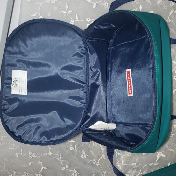 Pryex portables , the way to go, take covered dishes to a party keep warm. - Picture 3 of 6